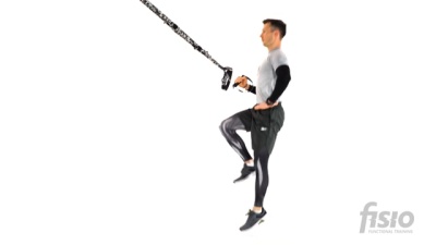Упражнение на функциональных тренировочных петлях Пистолет - Выпад назад (одна рука)