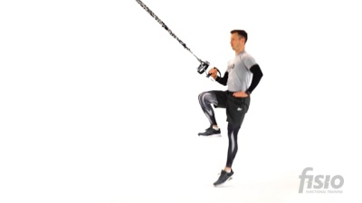 Упражнение на функциональных тренировочных петлях Пистолет - Перекрестный выпад (одна рука)